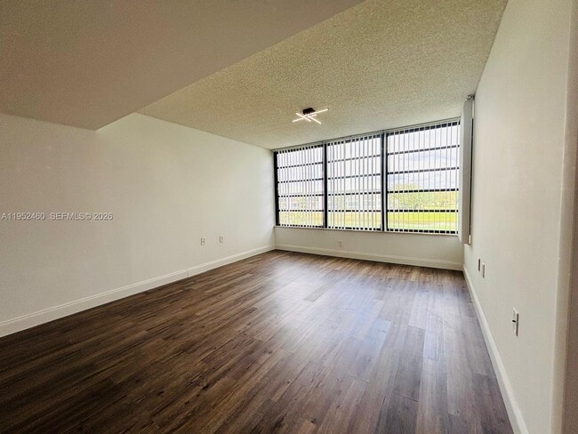 Photo - 1703 Whitehall Dr Unit 306