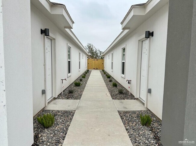 Photo - 12 Acacia St Unit 2