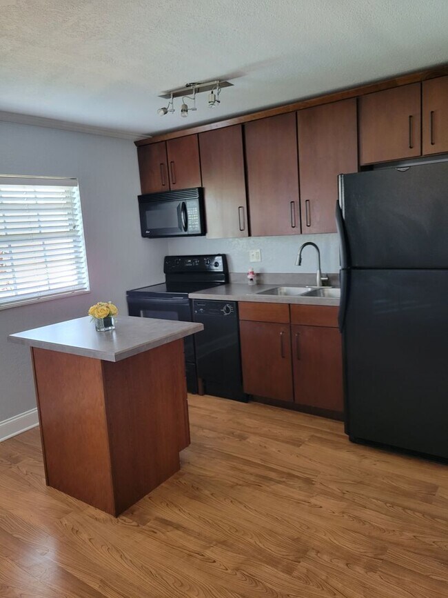 Photo - Lake Davis sought after Olde Delaney Square Unit 16