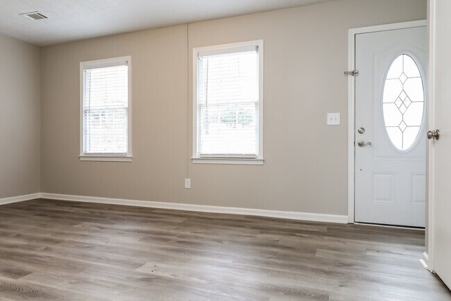 Photo - 3112 Dempsey Pl