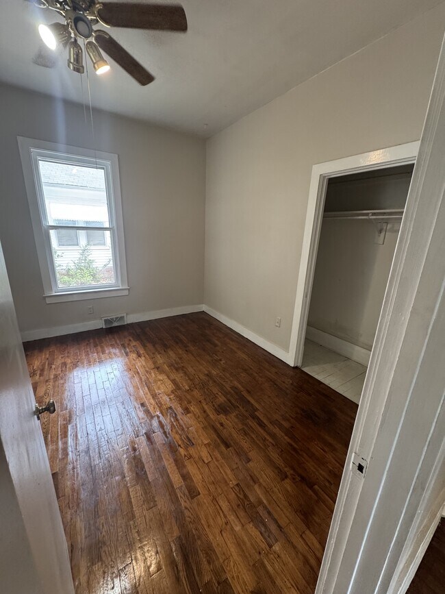 Photo - 1614 SW Webster Ave