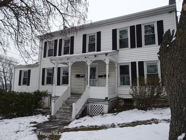 Photo - 921-923-923 Columbia St