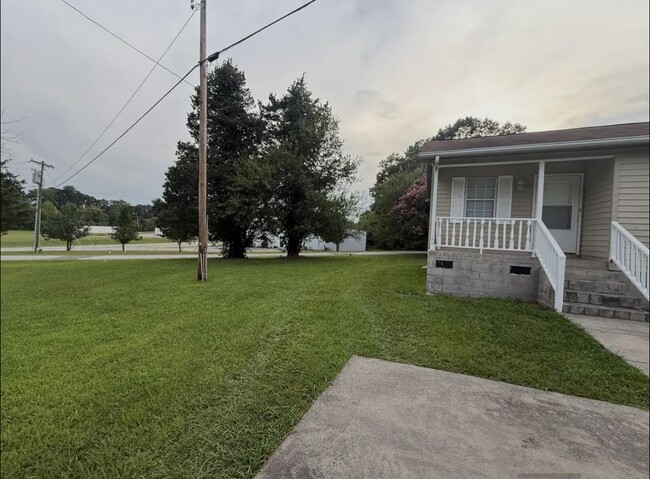 Photo - 202 Charles St