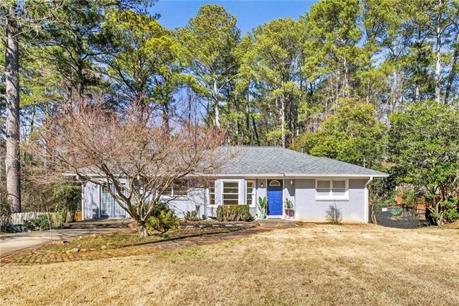 Building Photo - 3006 Hollywood Dr