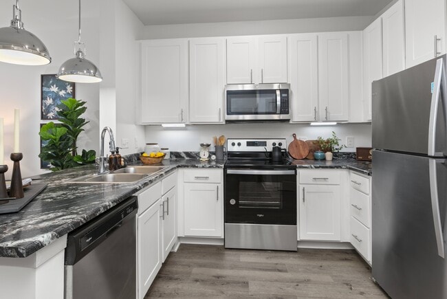 Building Photo - Mountain Creek Rental