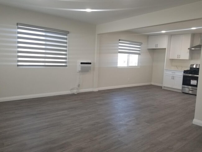 584 Bonita St Unidad D