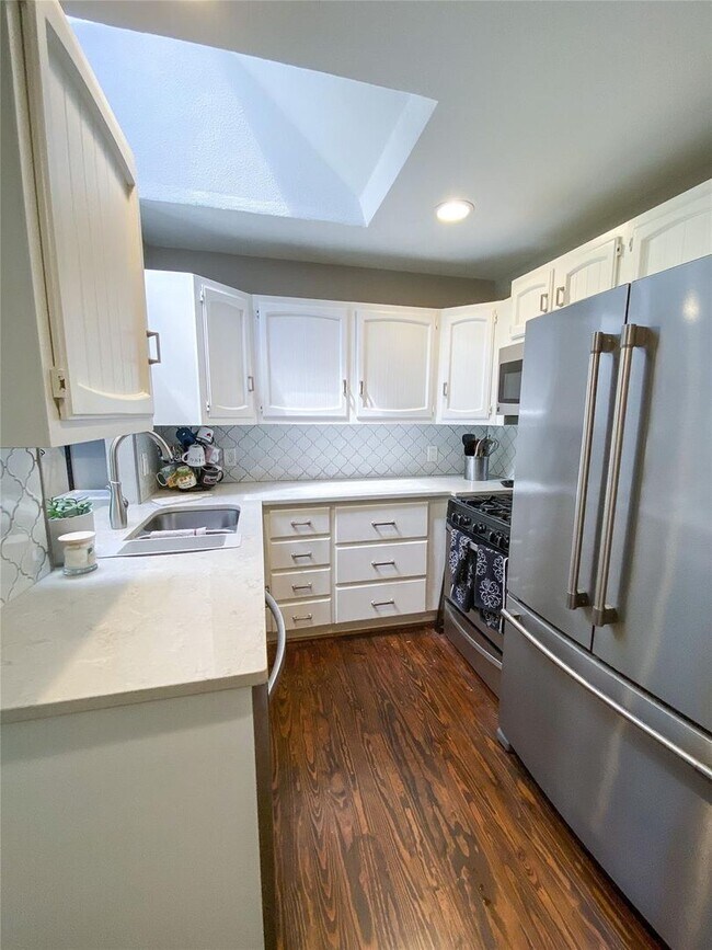 Photo - 10652 Cayuga Dr