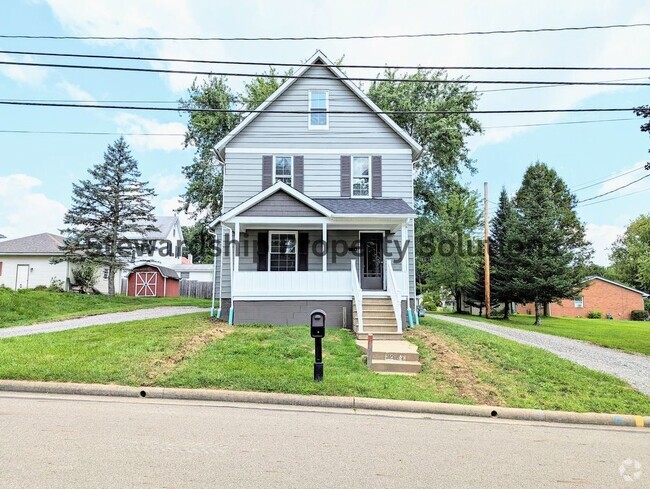 Building Photo - 221 Harmon Ave NE Rental