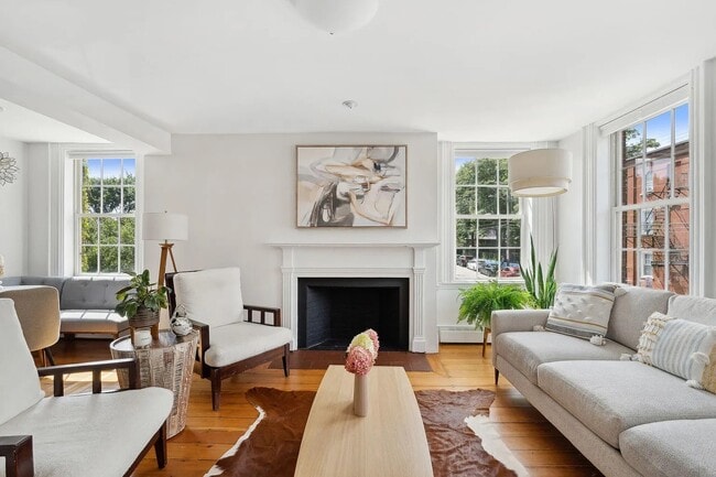 Photo - 32 Pleasant St Unit 2