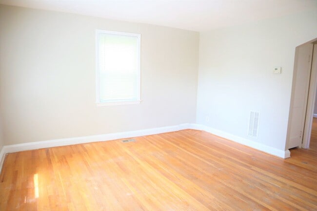 Photo - TOWNHOUSE AVAILABLE FOR RENT IN THE BEAUTIFUL BELEVDERE SQUARE NEIGHBORHOOD!!!!