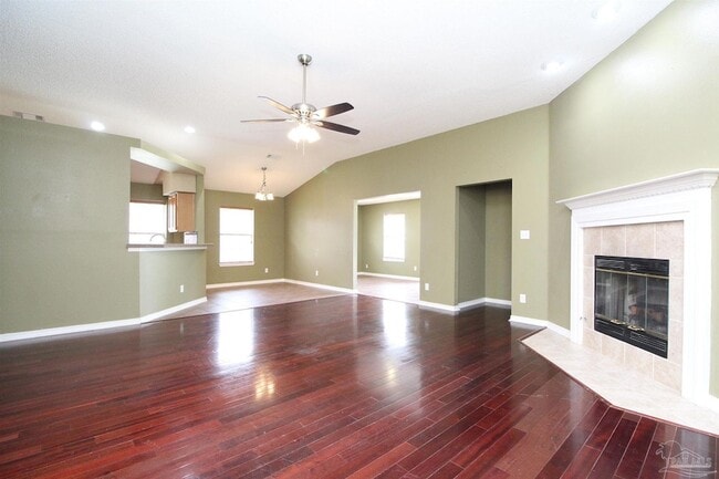 Photo - 6462 Sarasota St