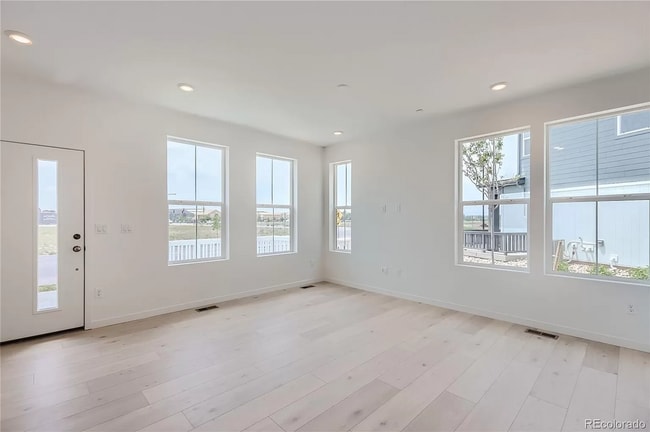 Photo - 5512 2nd Ave