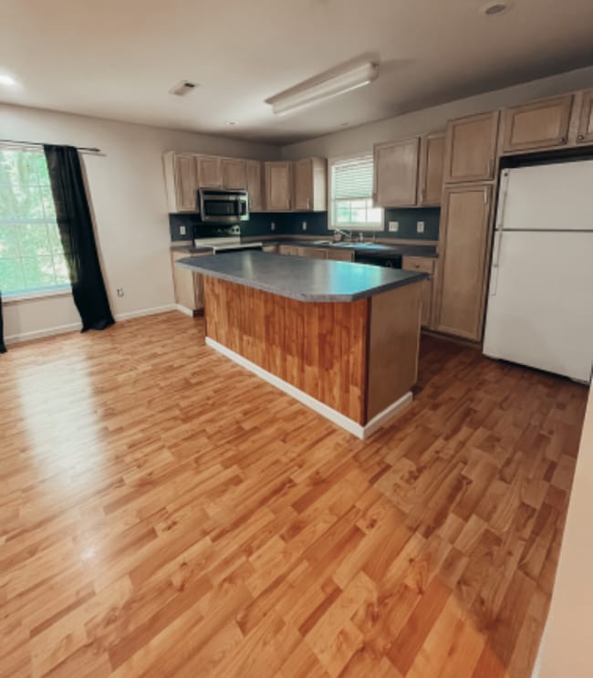 Photo - 214 Church Ave Unit B