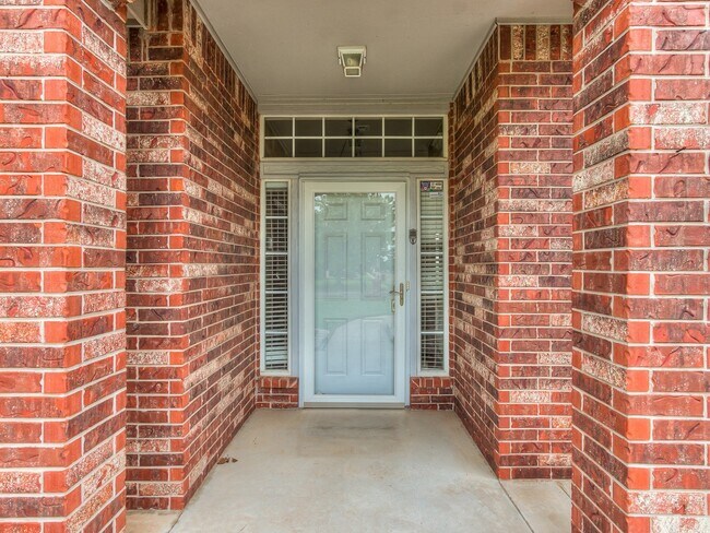 Photo - Stunning Open-Concept Home with Luxury Primary Suite & Outdoor Living