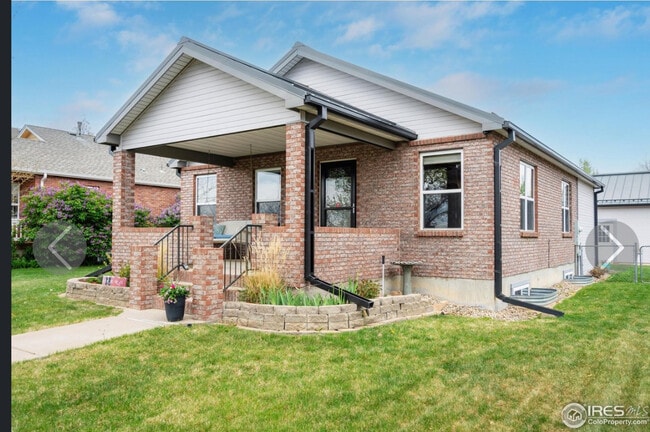 Building Photo - 304 E Nebraska Ave