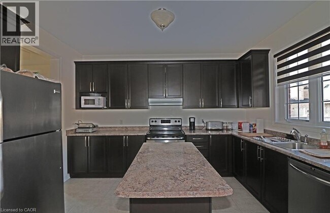 Photo - 4495 Saw Mill Dr