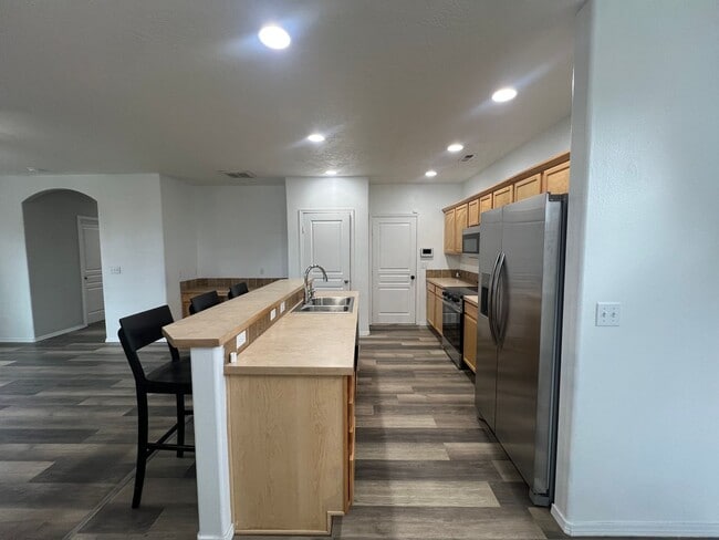 Photo - 3-Bed, 2.5-Bath Home Near Columbia Center ...