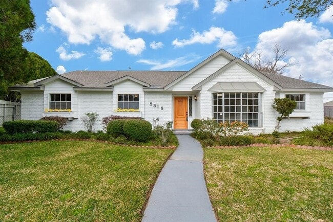 Photo - 8518 Braesview Ln