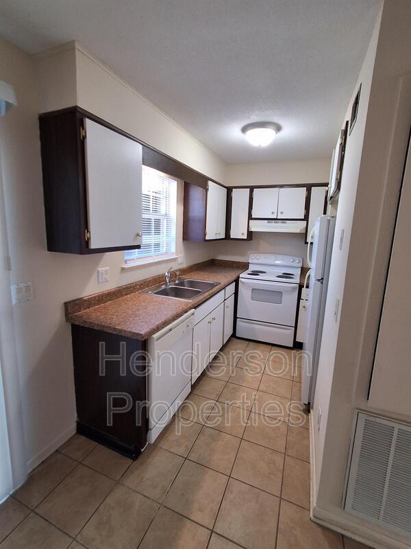 Photo - 1381 N 6th St