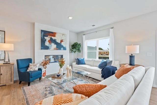 37 Founders Dr