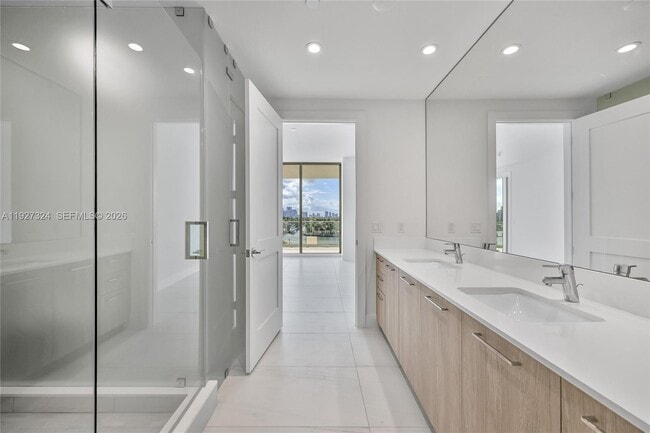 Photo - 153 N Seabreeze Blvd Unit 503-S