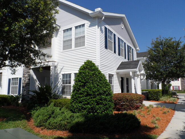 Exterior - 575 Oakleaf Plantation Pky Condo Unit 1008