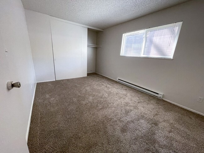 Halsey Summit Apartments