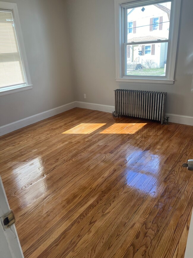 Building Photo - 28 Steere Ave