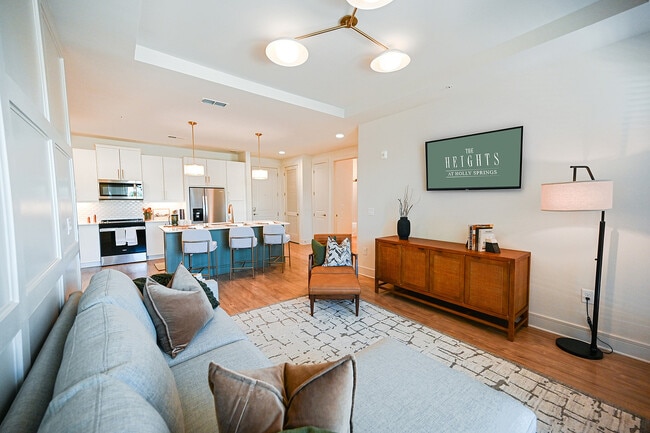 Televisor DSC_2937 - The Heights at Holly Springs