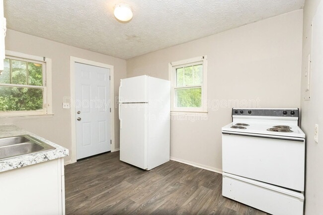Photo - 1023 Holland Johnson Rd
