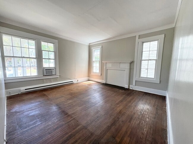 Photo - 207 E Burgess St Unit A