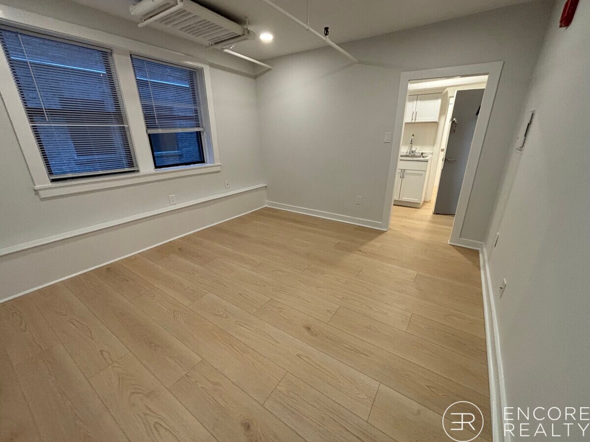 Photo - 19 Peterborough St Unit A