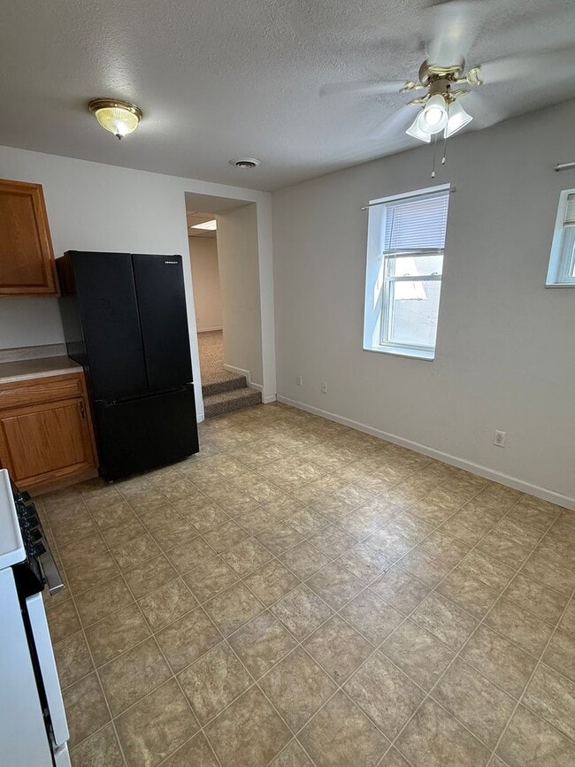 Photo - 126 S Main St Unit Upstairs Apartment