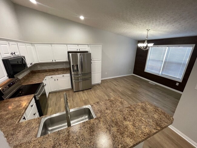 Photo - 3 Bedroom Home With Full Basement For Rent