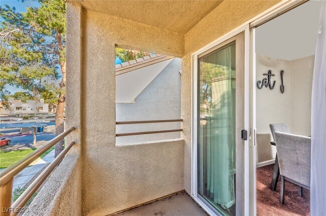 Photo - 3145 E Flamingo Rd Unidad 2068