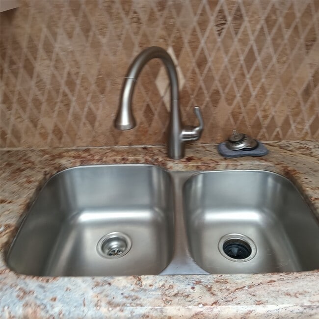 Photo - 5837 Northgap Dr