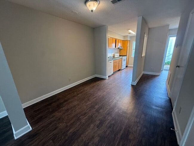 Photo - Spacious 2 Bed 2 Bath Town Home near NCSU Available NOW! LEASE NOW AND GET ONE MONTH FREE!