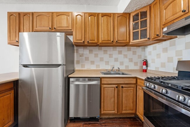 Photo - 37 Belmont Ave Unit 2