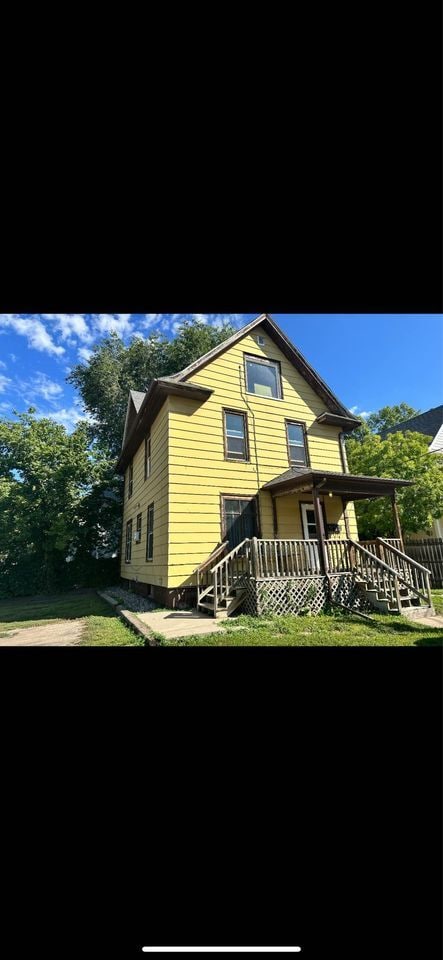 Photo - 324 4th Ave SW