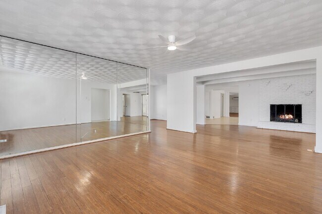 Photo - Beautiful Single-Story Home for Rent in Da...