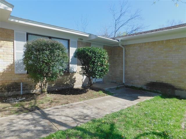 Photo - 1705 White Oak Ct