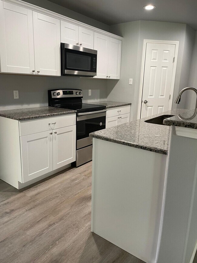 Photo - 1301 N Colton Ave