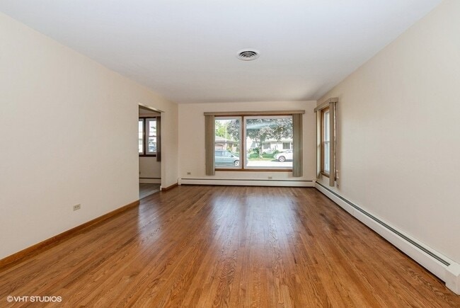 Photo - 10012 S Komensky Ave