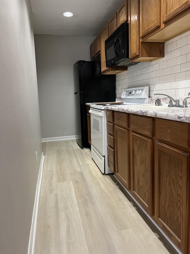 249 Shepper Ave Townhome Townhome Rental in Plain City OH