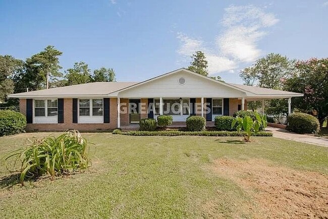 Building Photo - 1825 Old Colony Rd
