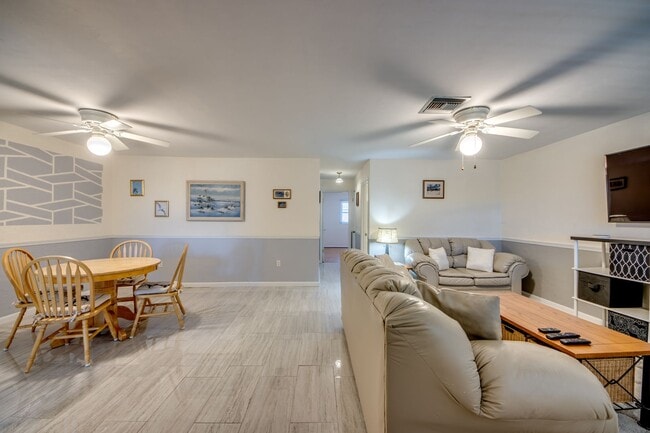 Photo - 909 SE 46th Ln Unit 909 SE 46th Ln  202