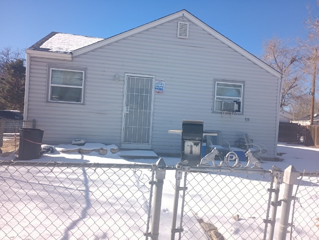 Photo - 985 N Oakland St