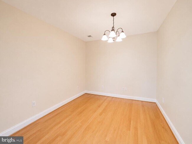 5910 Great Star Dr Unit 304