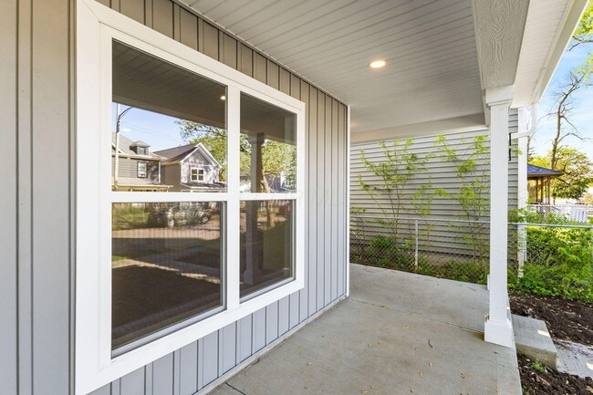 Photo - 72 Hayden Ave