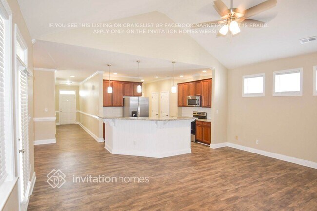Photo - 250 Denby Cir